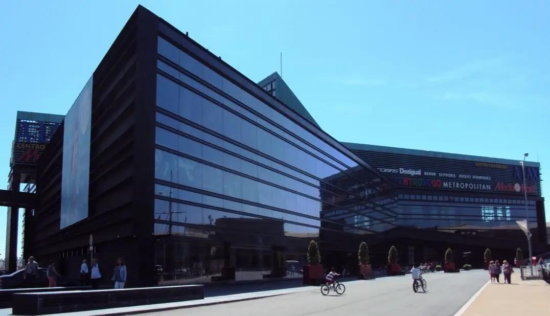 Centro Comercial Alaxe — Vigo