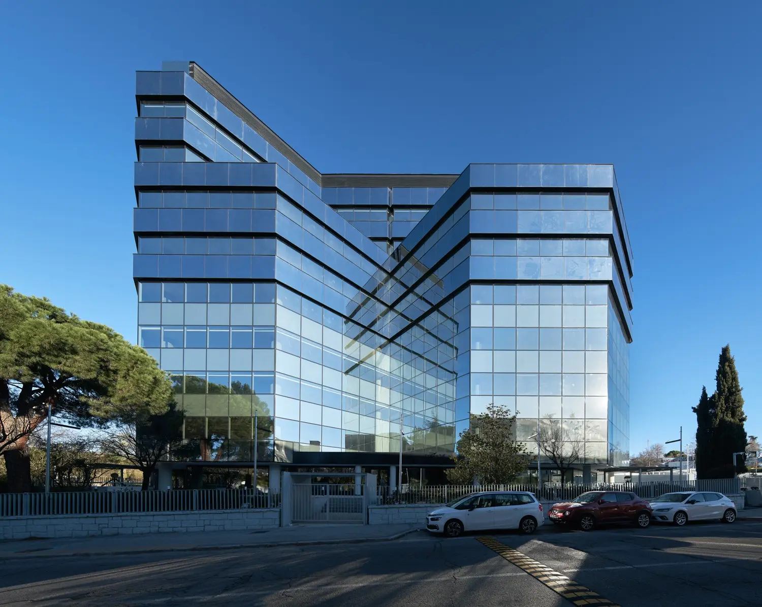 Mirasierra Business Park — vista desde la calle