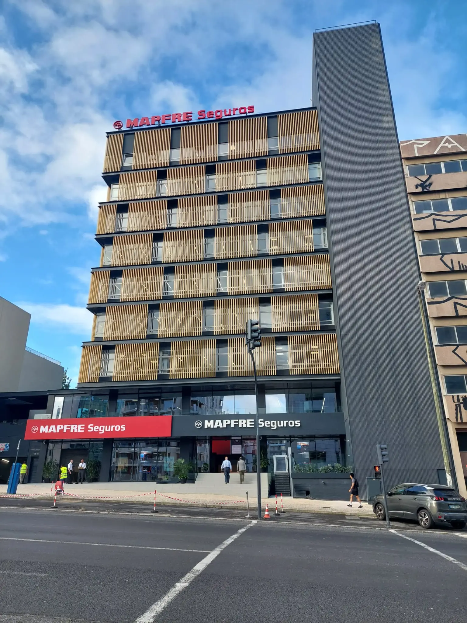 MAPFRE Lisboa — detalle fachada